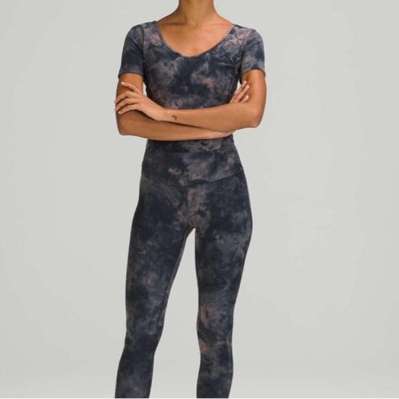 LULULEMON Align™ T-Shirt Diamond Dye - Picture 5 of 8